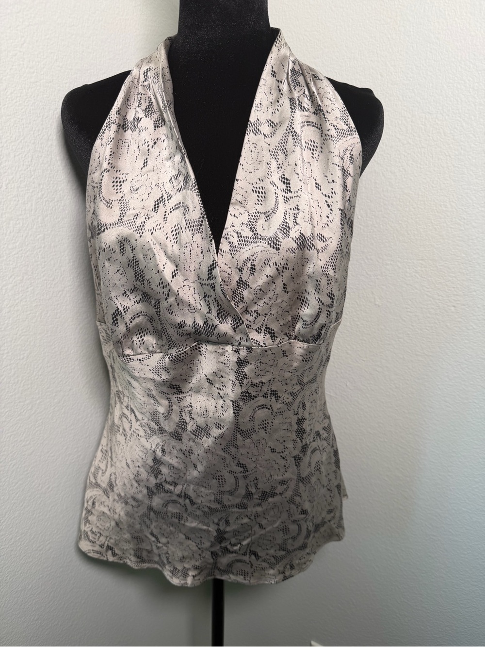 Vintage Y2K Express 93% Silk Open Back Halter Neck Lace Print Satin Top Size L